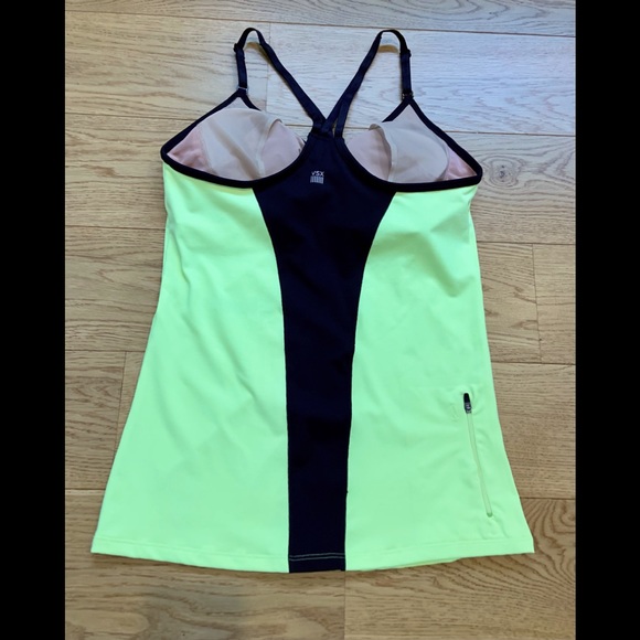 Victoria Secret Active Sports Tank - Picture 2 of 8